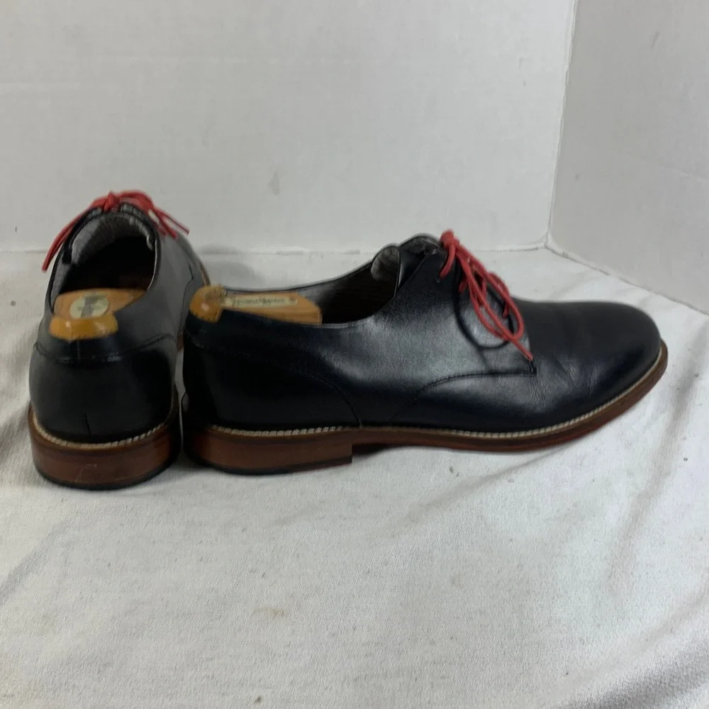 J Shoes Men's ‘William’ Black Leather Derby Shoes with Red Laces